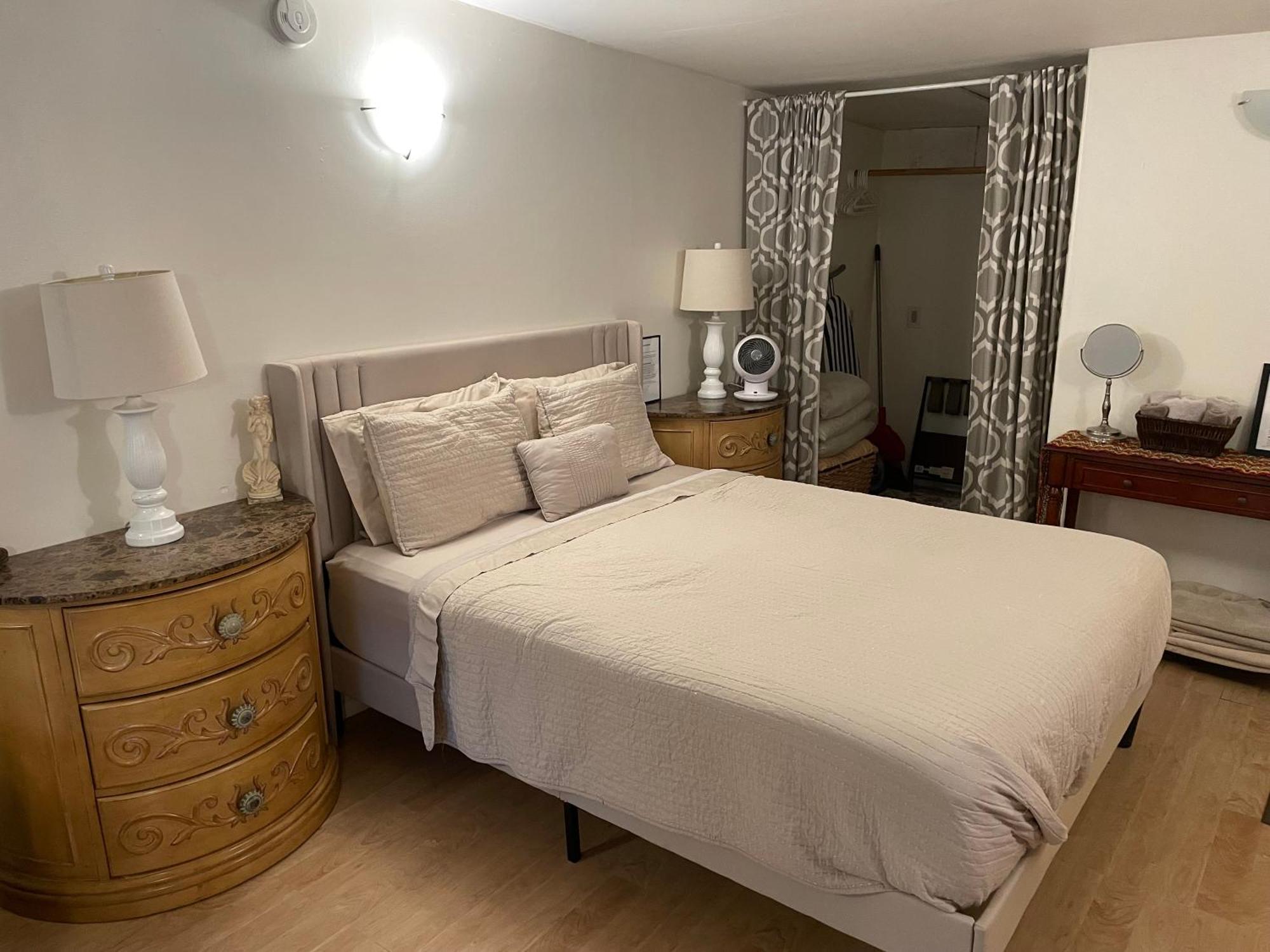 Guest House Near Universal Studios ลอสแอนเจลิส ภายนอก รูปภาพ