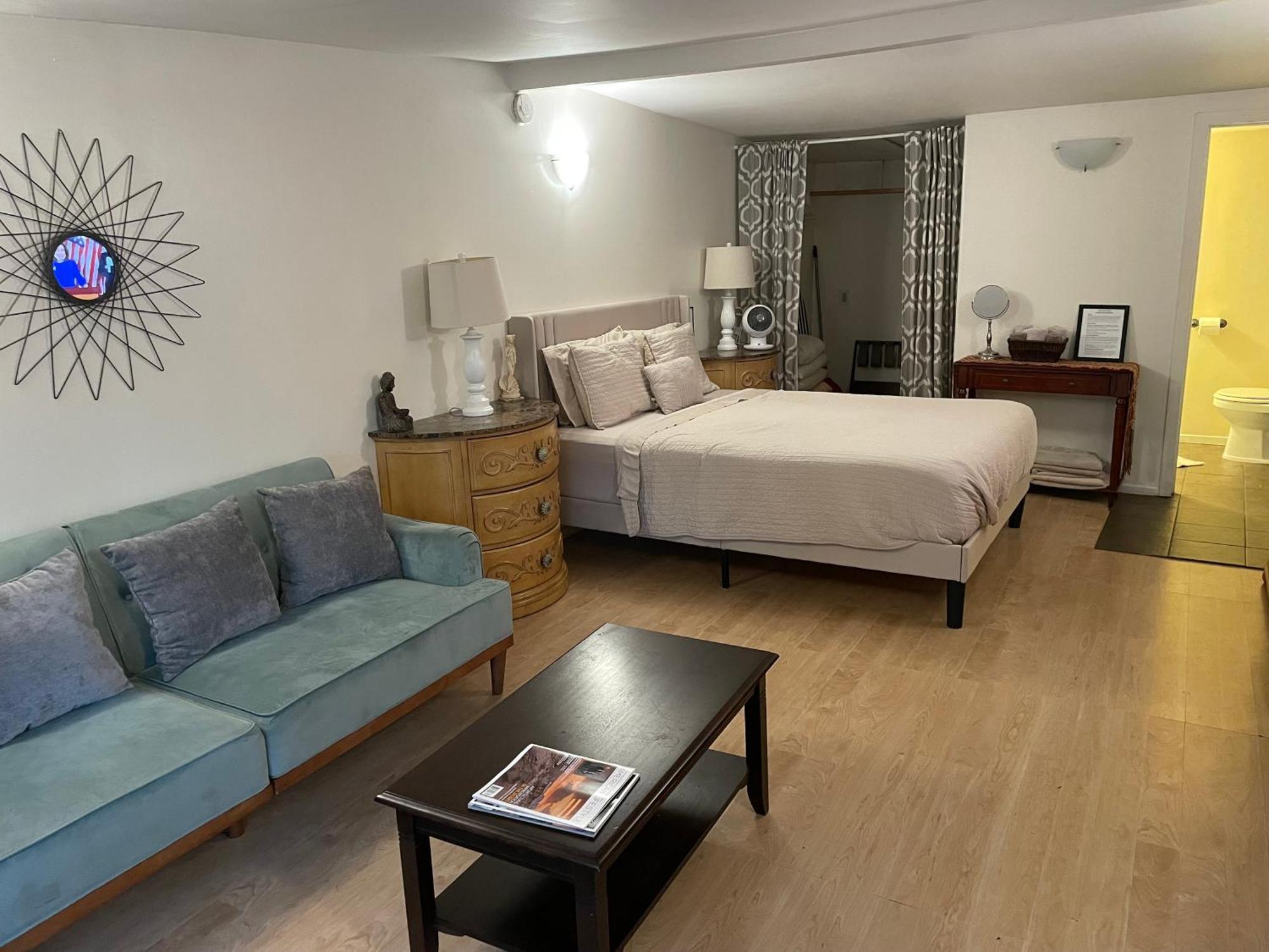 Guest House Near Universal Studios ลอสแอนเจลิส ภายนอก รูปภาพ